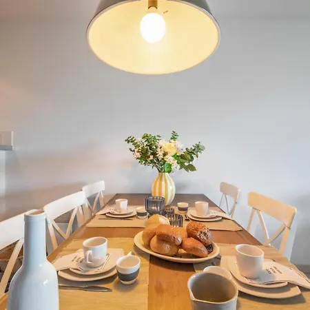 Apartment Port By Bloss *