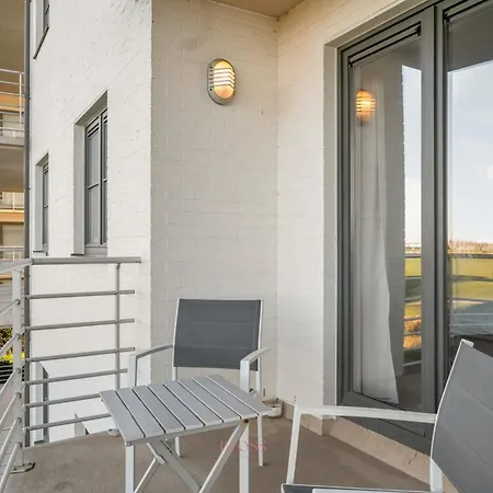 Apartment Port By Bloss